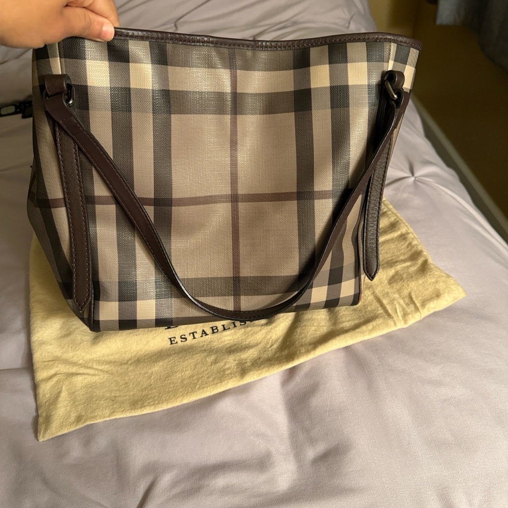 AUTHENTIC: Burberry Nova Check Tote- Used Like New - Picture 10 of 13
